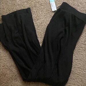 Black Wide-Legged Knit Pants